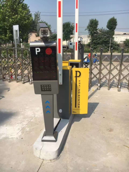 潍坊小区停车场车牌识别收费方案，济南冠宇智能科技提供